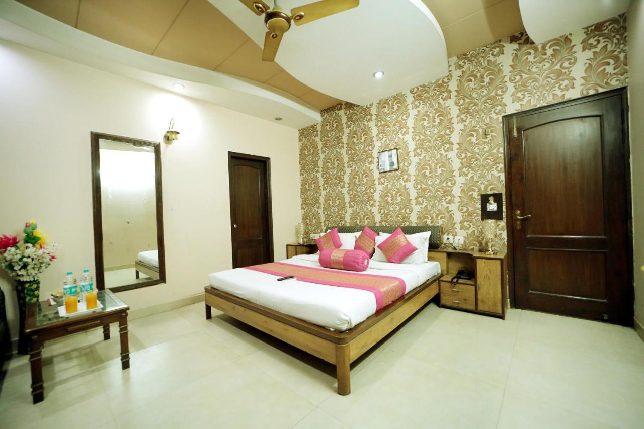 Hotel Blue Bell - Karol Bagh New Delhi Exterior photo